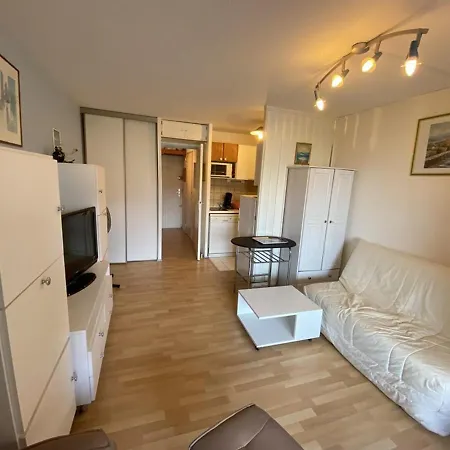 Studio Cabine A 200m De La Plage Avec Piscine, Tennis Et Parking Prive - Fr-1-413-203 Capbreton